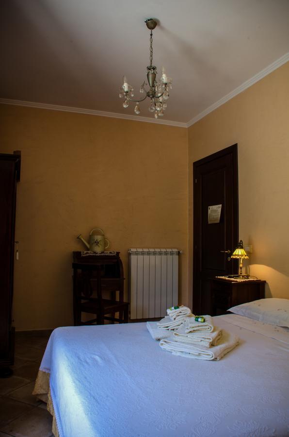 Bed And Breakfast La Sentinella Civita Habitación foto